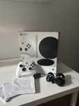 Xbox Series S 512GB + gry Minecraft, Rayman + Oryginalny akumulator.