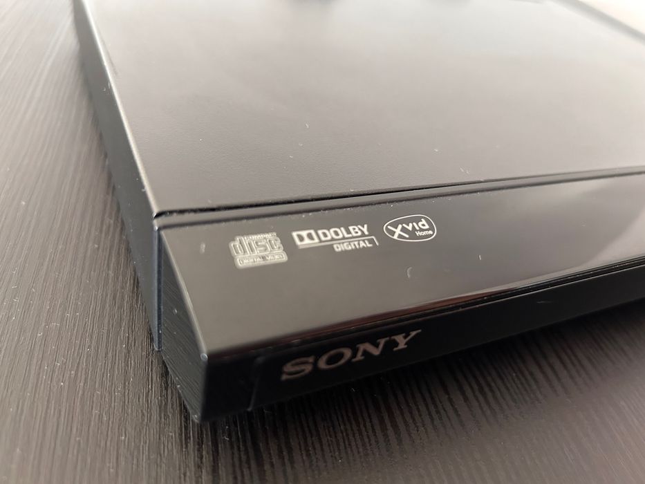 Odtwarzacz DVD Sony DVP-SR760H + pilot