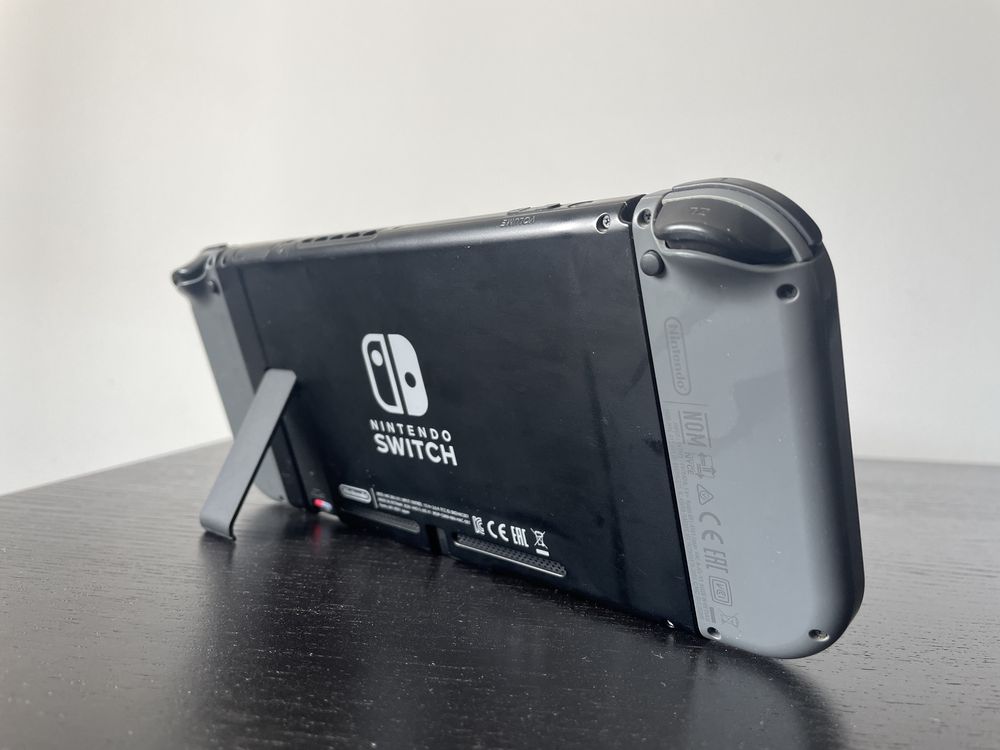 Nintendo Switch V2 + 6 JOGOS + Cartão Sd 128gb