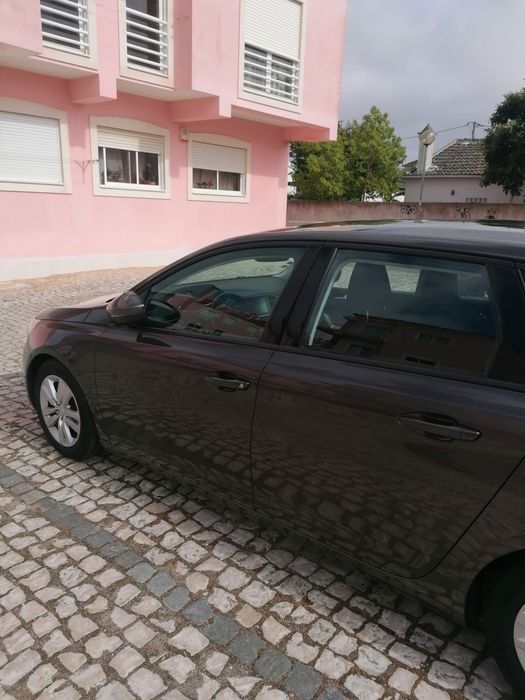 Peugeot 308 em ótimo estado