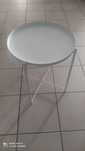 Mesa de apoio tipo tabuleiro ikea