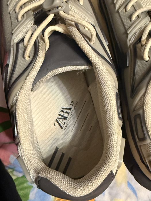 Продам кросівки ZARA