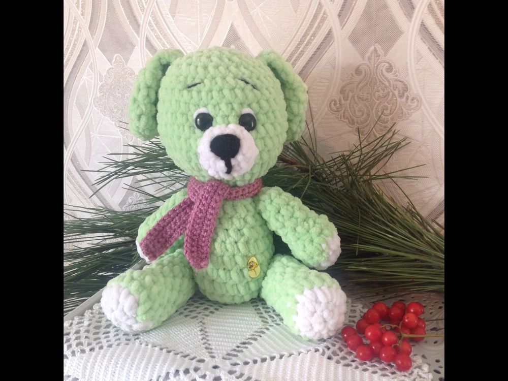 Вязаная игрушка Зайчик