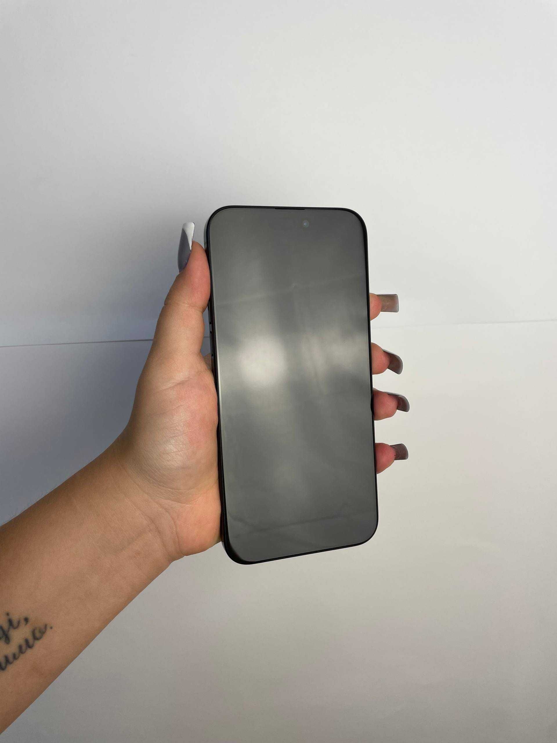 iPhone 15 Pro Max 256 GB + AirPods Pro 2 у подарунок