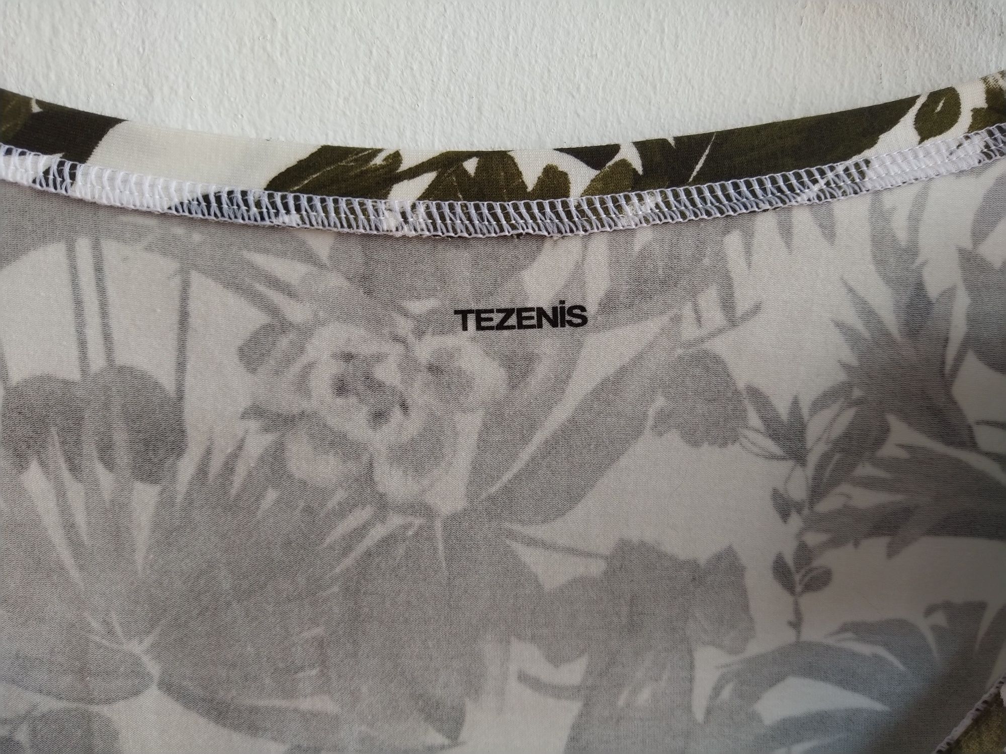 Blusa / Camisola padrão verde - Tezenis - Tamanho L - Nova!