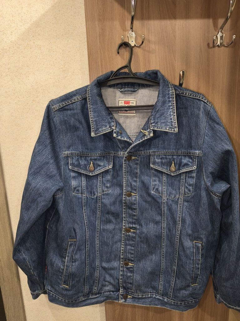 джинсовая куртка Levis XXL