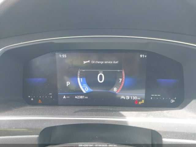 Volkswagen Tiguan 2.0T SE *