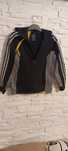 Bluza dresowa adidas z kapturem.