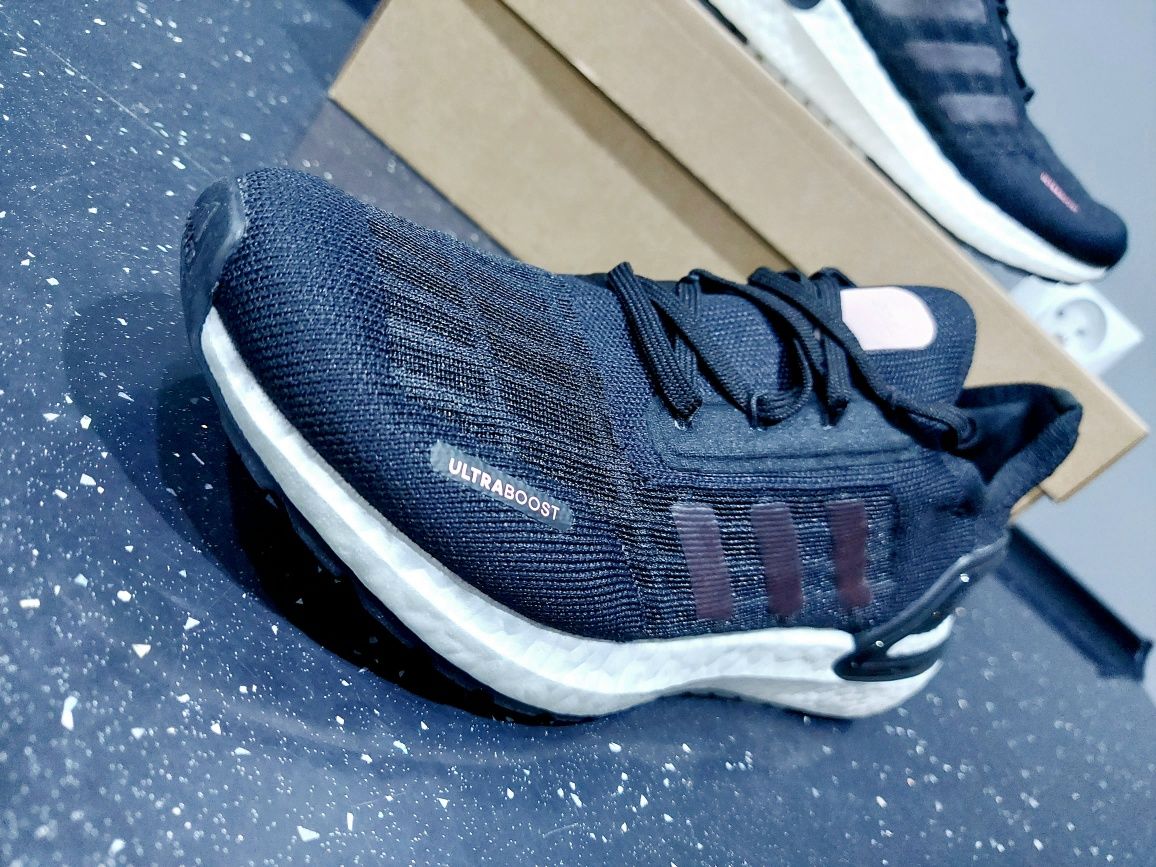 Adidas buty do biegania UltraBOOST S.RDY r. 38 | FY3478