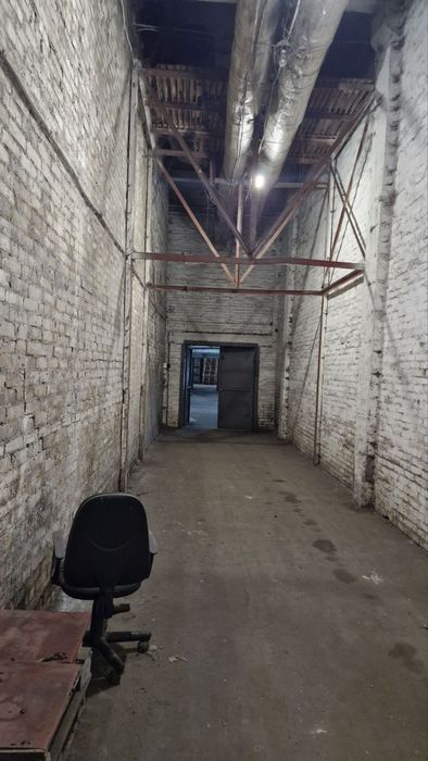 Оренда складських приміщень у Києві, вул. Сікевича 900м2