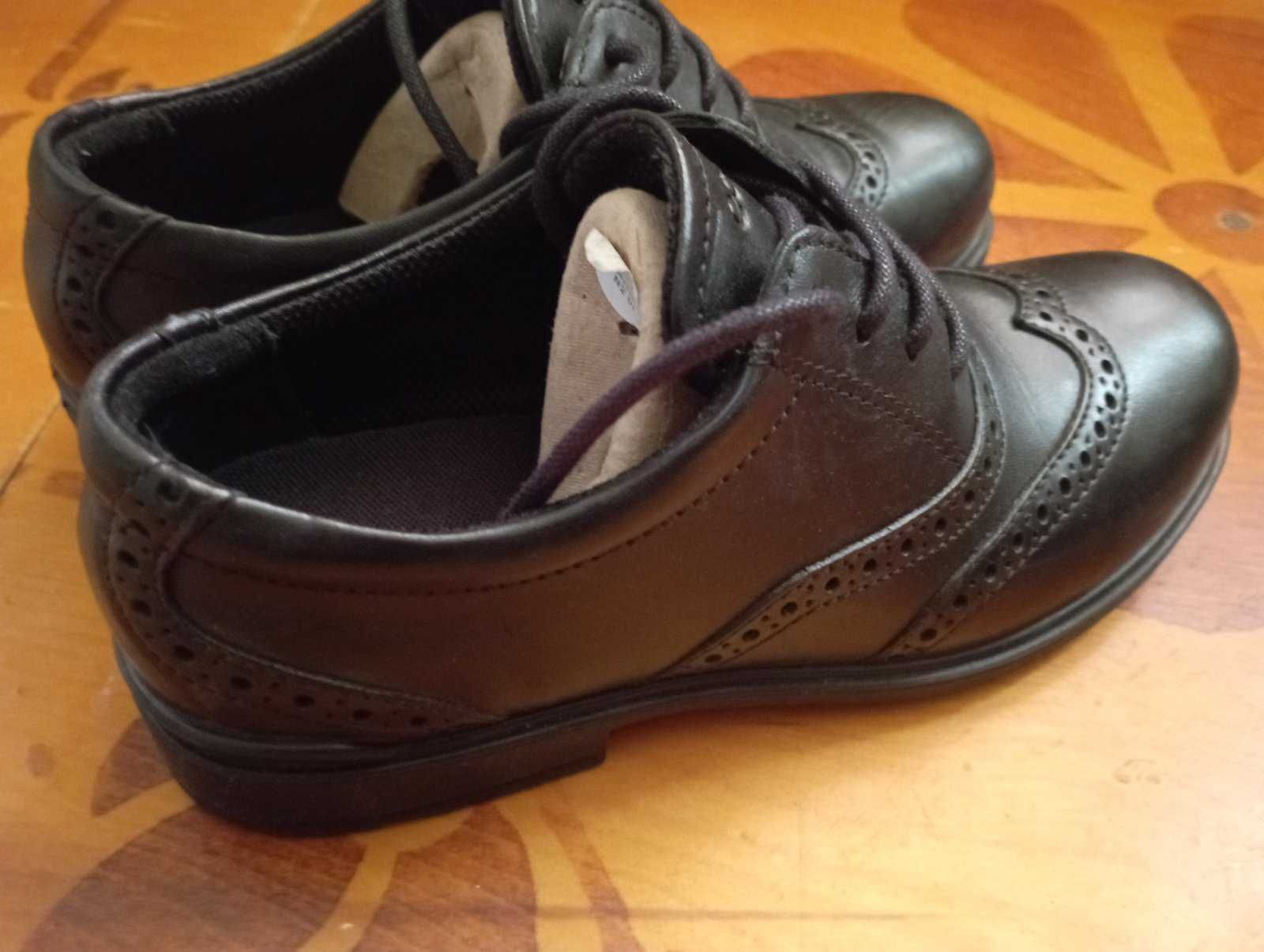 Туфлі фірма ECCO оригінал, розмір 31, практично в новому стані.