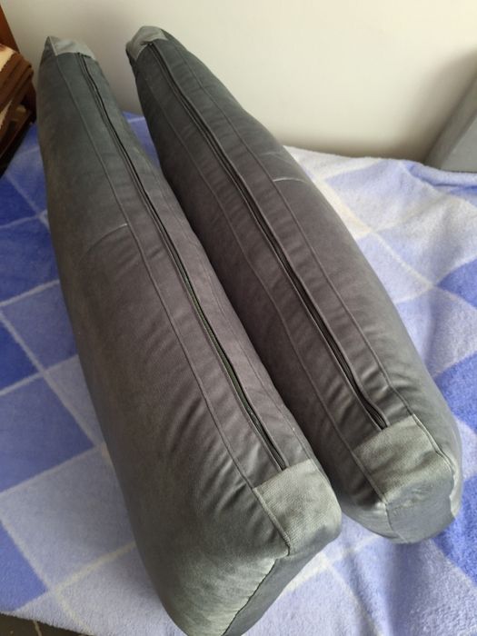 Sprzedam dwie nowe poduchy