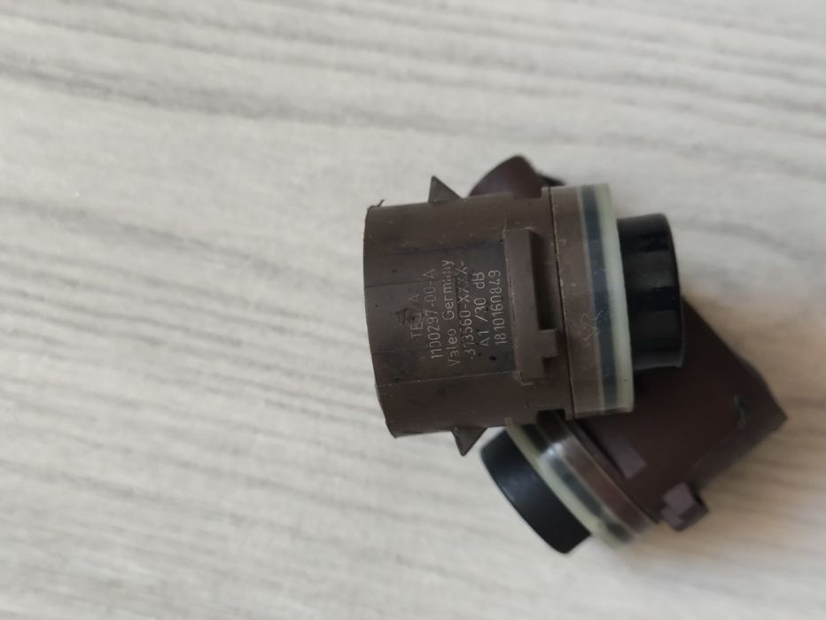 Продам парктроніки (Датчик парковки, сенсор) Tesla model S Rest