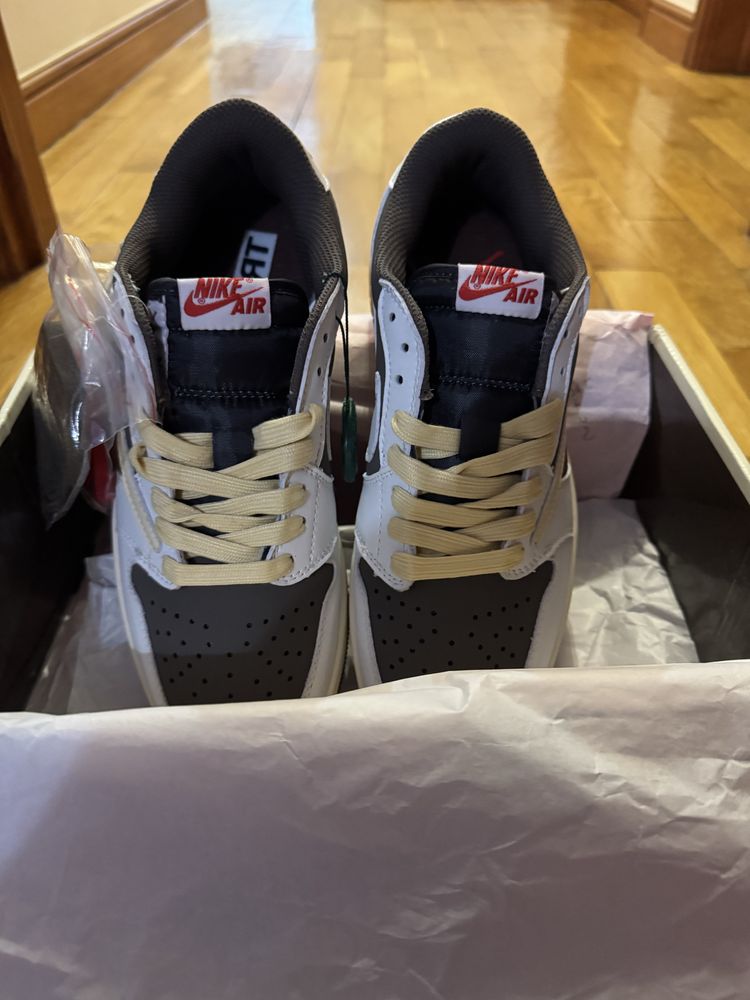 Travis Scott Air Jordan 1 Low OG "Reverse Mocha"
