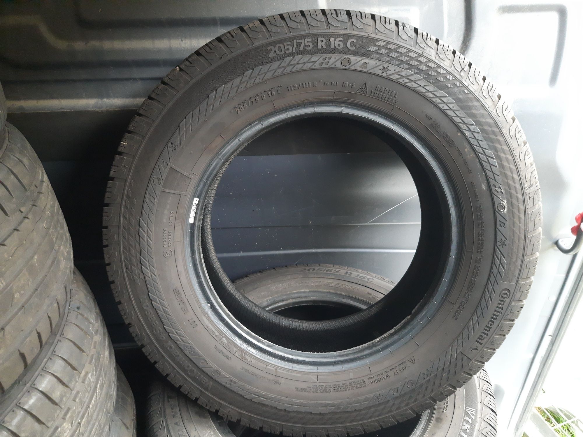 Opona 1szt Continental VanContact 205/75R16C