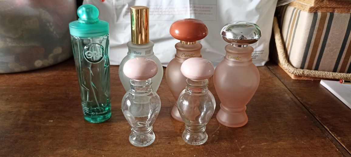 Frascos de perfume antigos