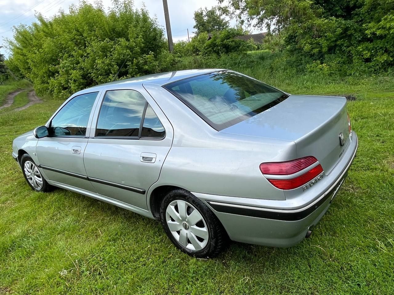 Продам авто Peugeot 406  1.8 автомат