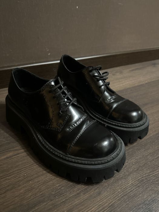 Шкіряні туфлі Balenciaga. Розмір 38,5-39