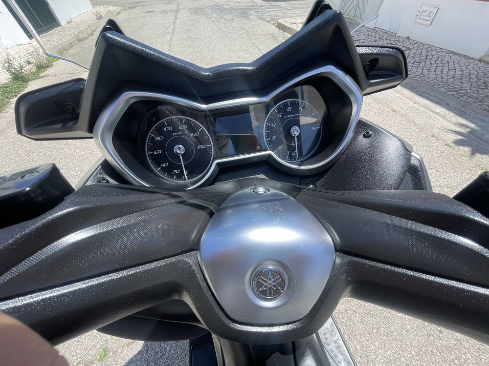 Yamaha 300 Xmax Tech Max