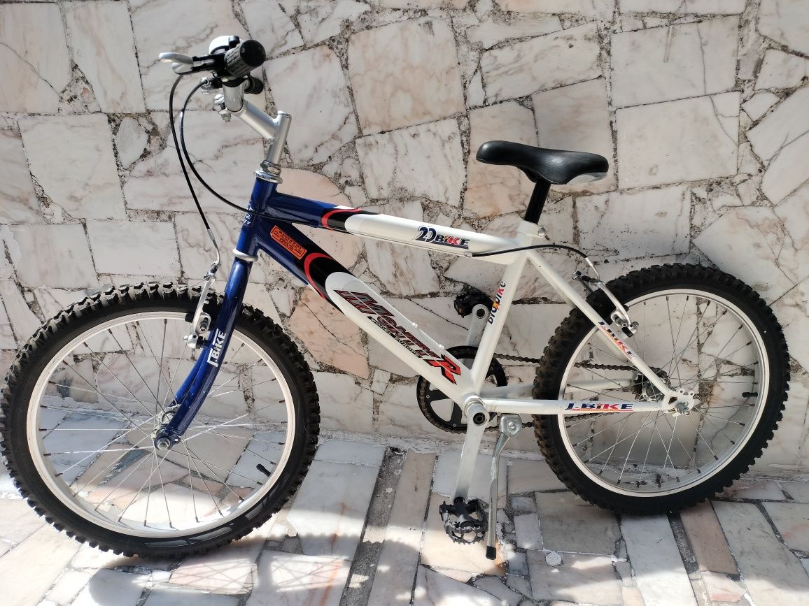Bicicletas dobrável e de criança