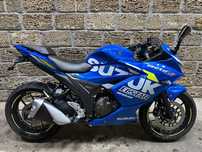 Suzuki GIXXER250SF Джіксер