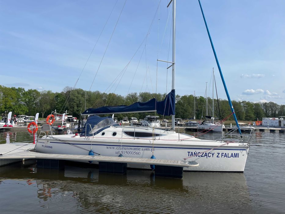 Sprzedam jacht żaglowy Maxus 33