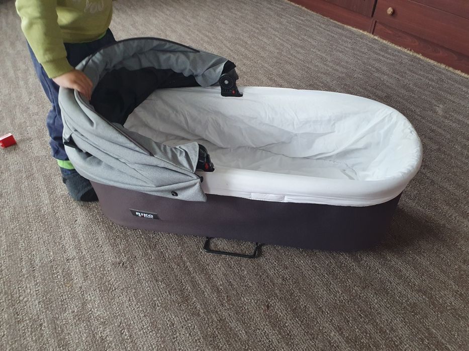 Дитяча коляска для двійні