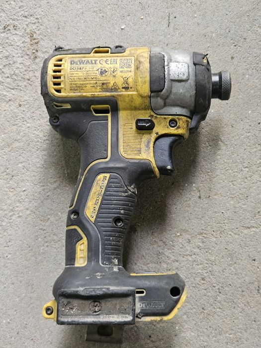 DeWalt dcf887 zakrętarka 2020r 18v
