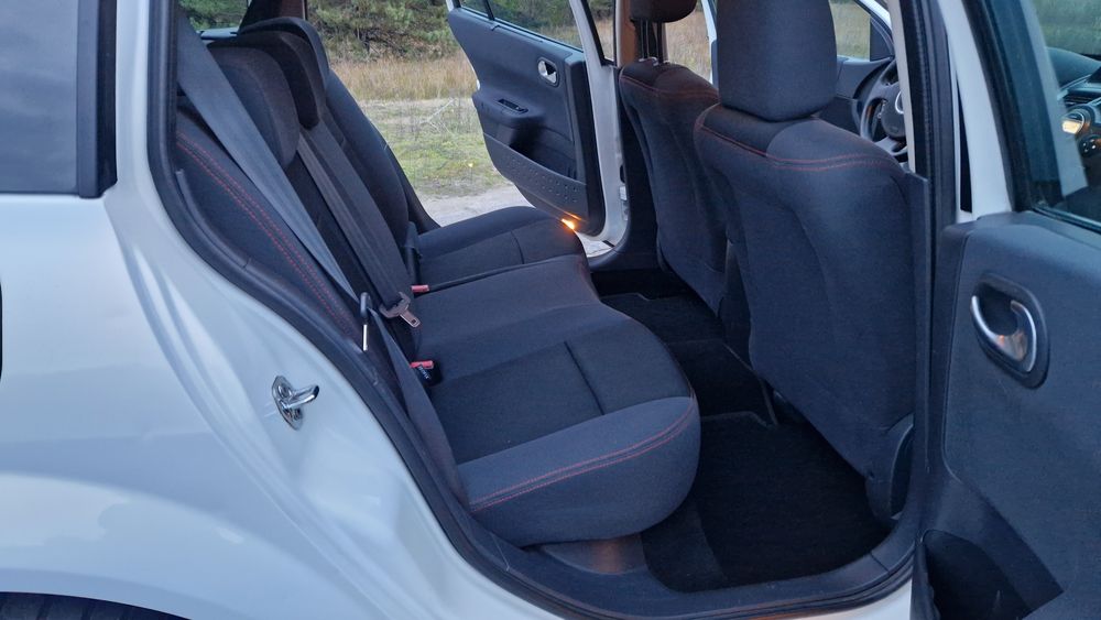 Автомобиль Renault Megan 1,6