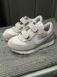 Buty Nike  r. 27