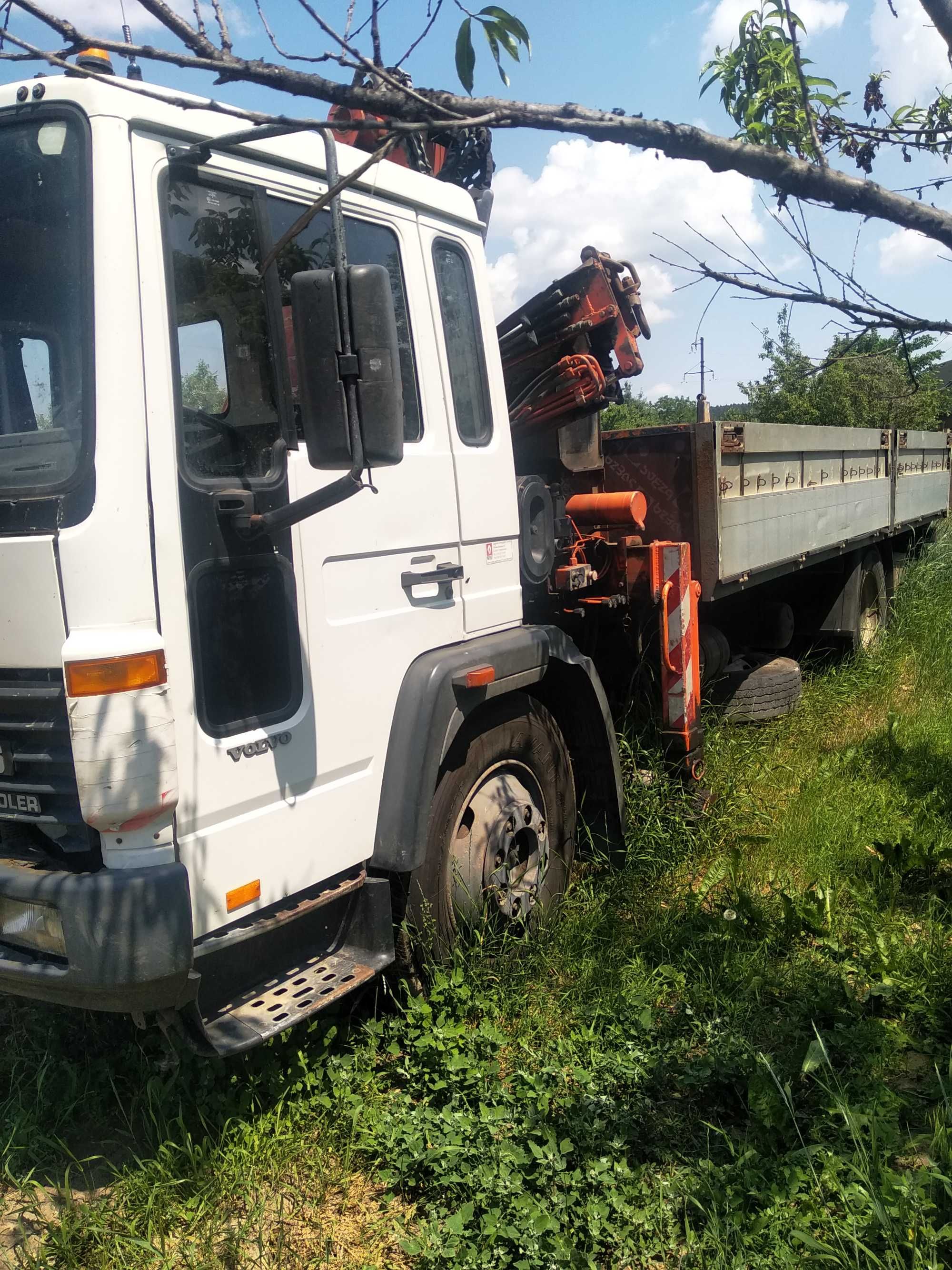 VOLVO FL6 с манипулятором