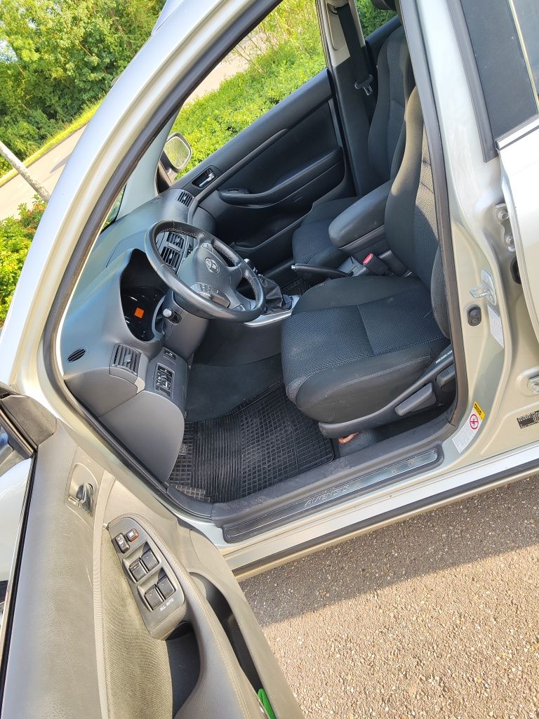 Toyota Avensis 2009  2.2 disel для військових