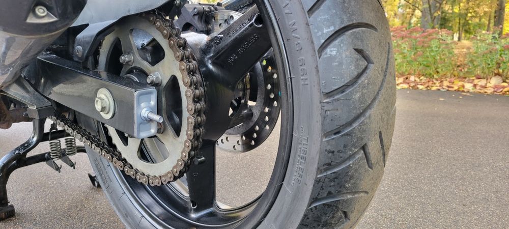 Suzuki GSR 250. 2015p. Сузукі.