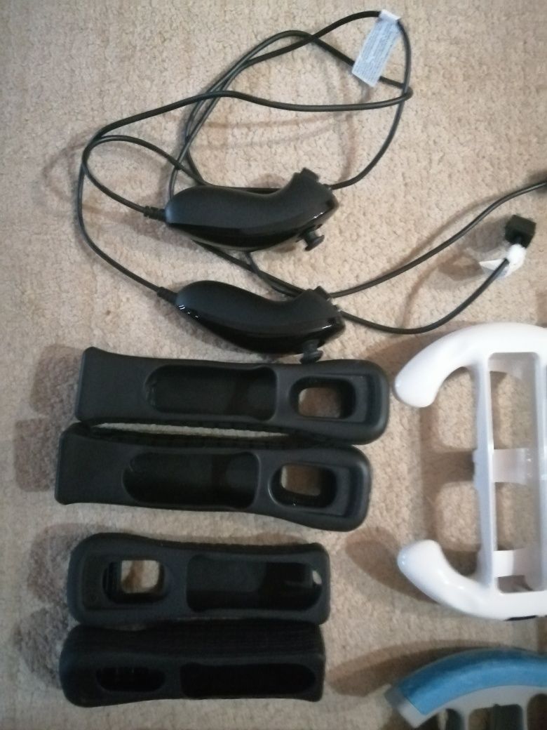 Wii da Nintendo, com vários acessórios