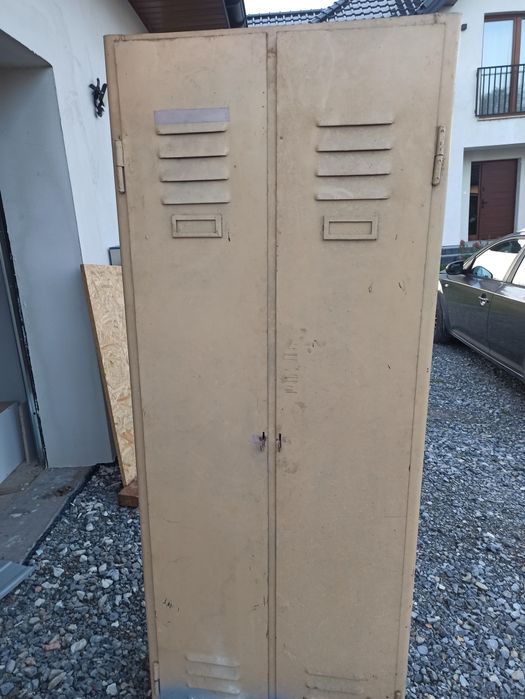 Szafa metalowa na ubrania narzędzia