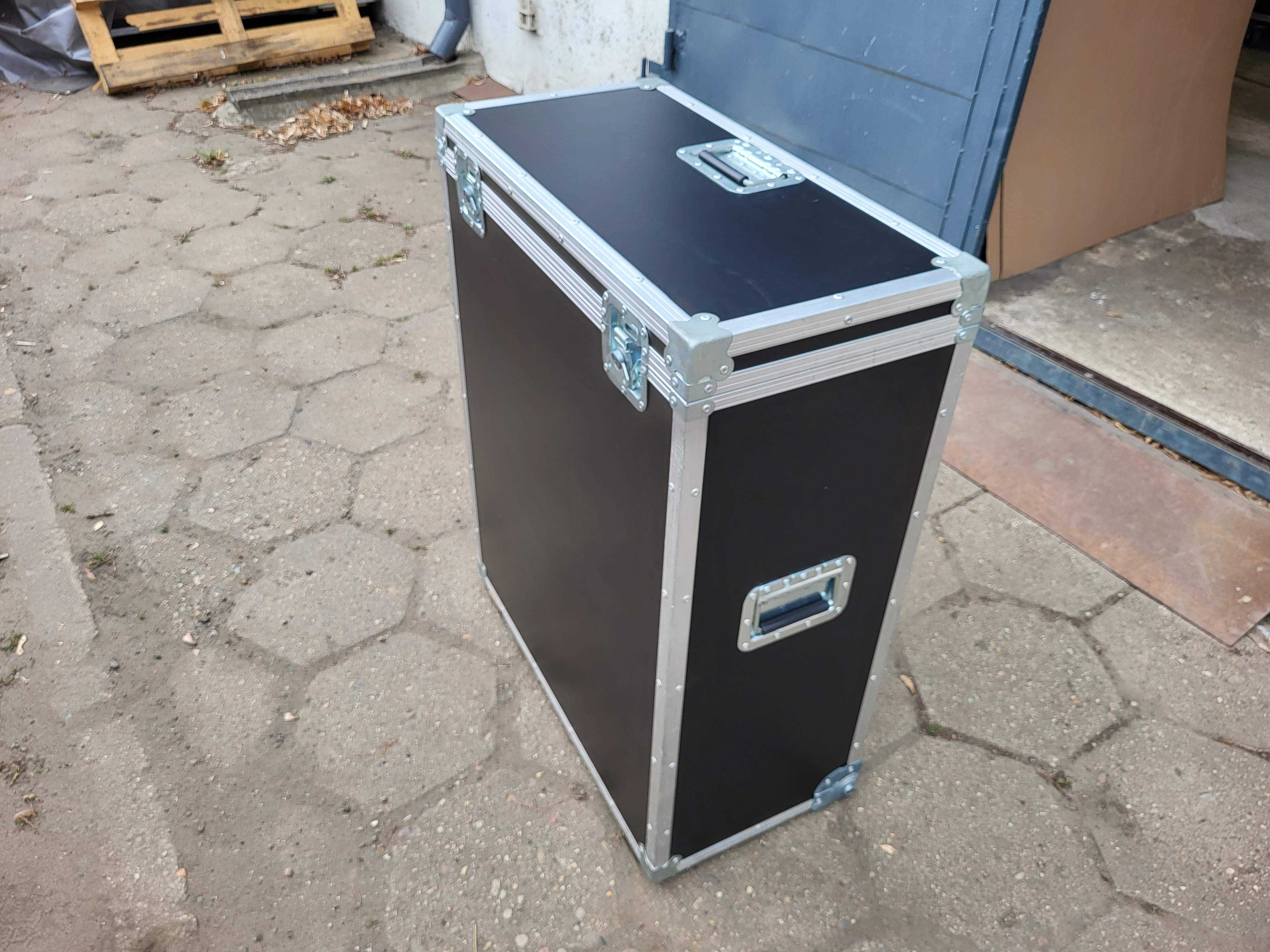 Case 69x34x87 , koła // FAKTURA (dostępne więcej)
