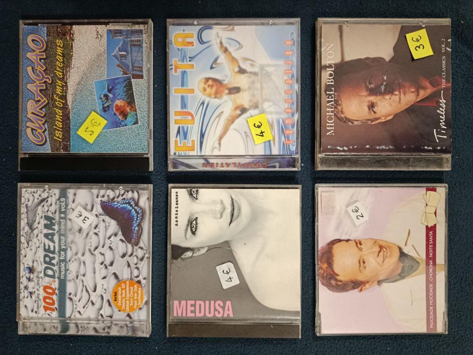 Lote de 48 CD's ( os melhores lll )