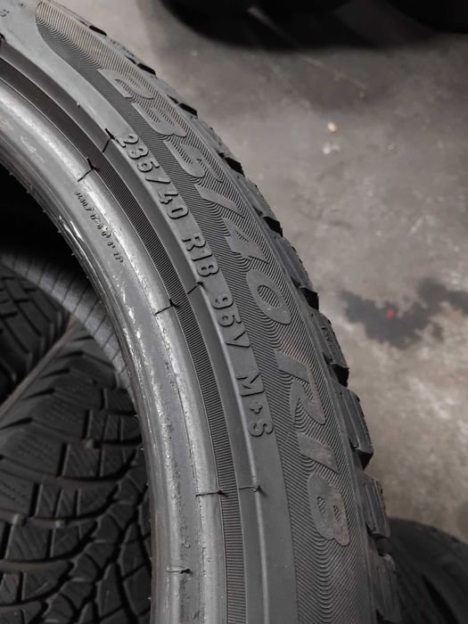 Шини бу 235/40 R18 Pirelli Sottozero 3 Пара Зима