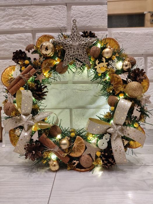 Wianek świąteczny z lampkami średnica 35cm