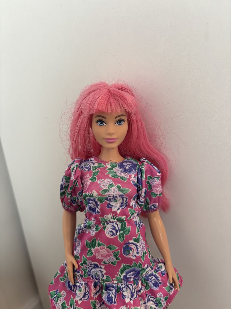 Lalki barbie całość lub na sztuki.