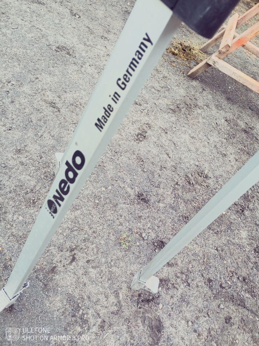 Stojak do laseru