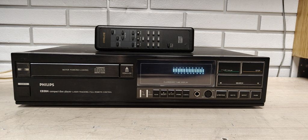 Odtwarzacz CD player PHILIPS CD-304 Pilot. Po serwisie
