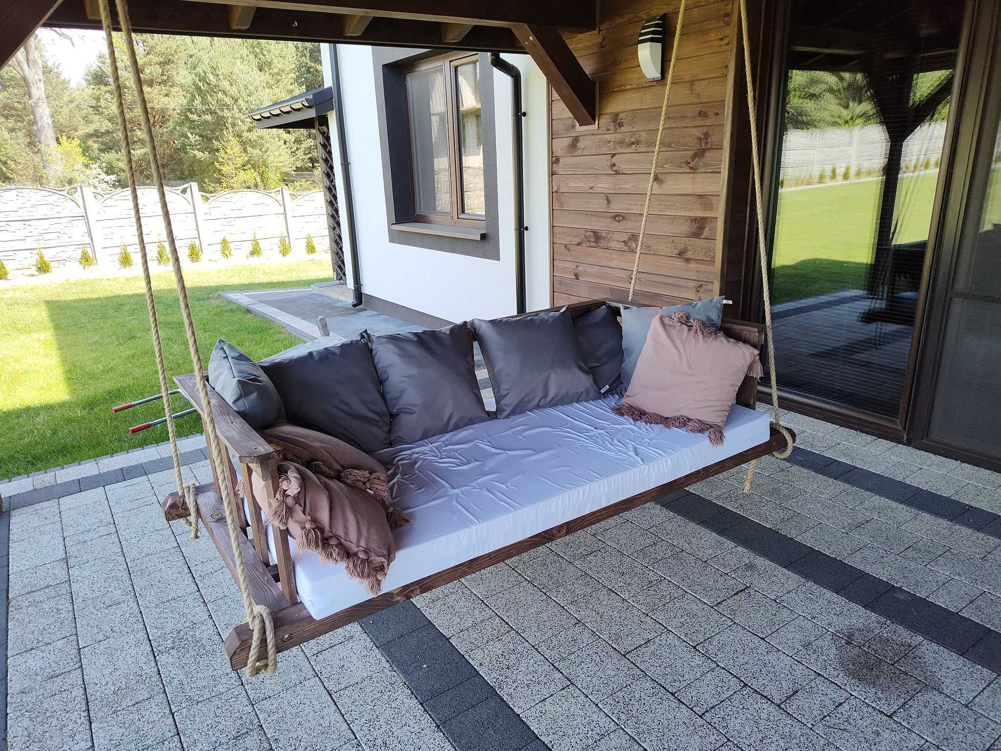 Huśtawka ogrodowa, łóżko ogrodowe, bujanka do altanki.