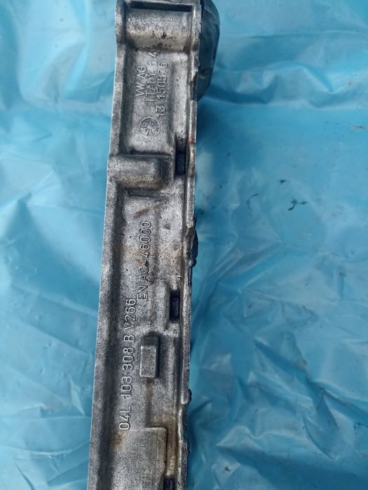 Розподільний вал Volkswagen Crafter 2018