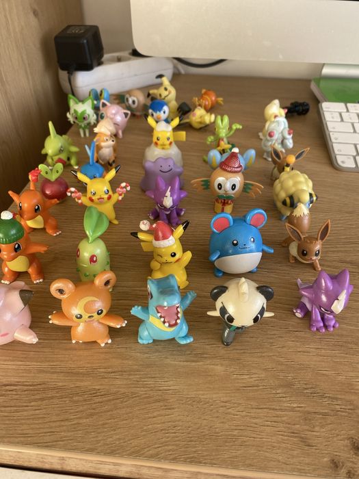 Figurki pokemon stan dobry