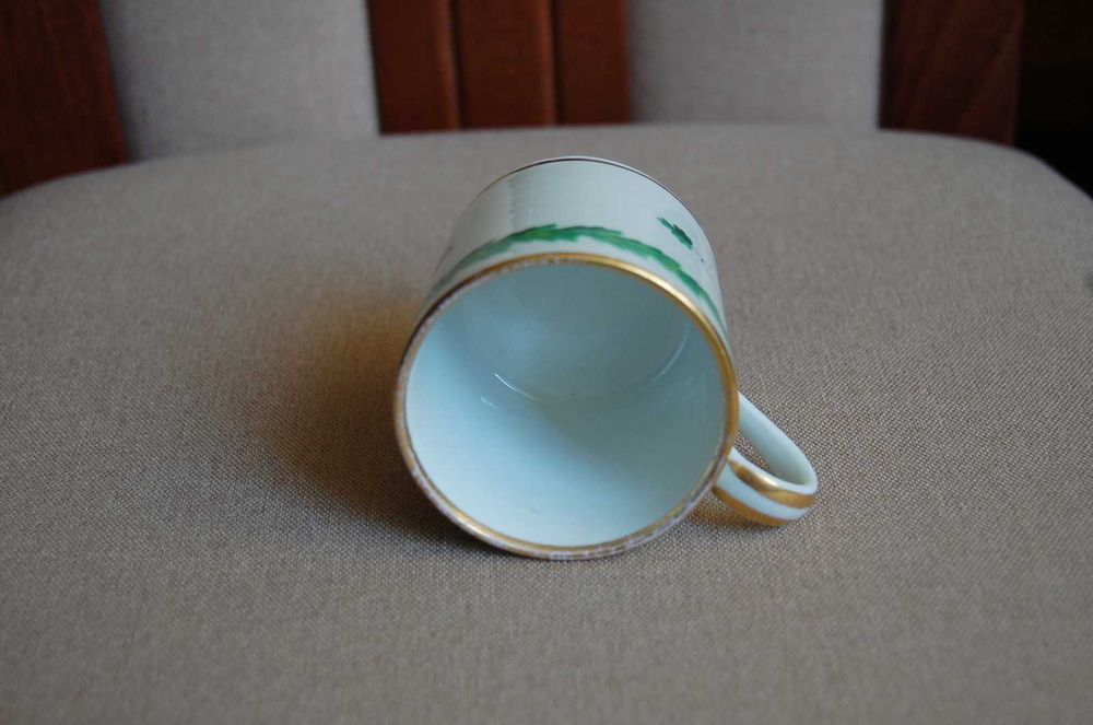 Wiedeńska Manufaktura  Augarten. Porcelanowa filiżanka z 1824 roku.