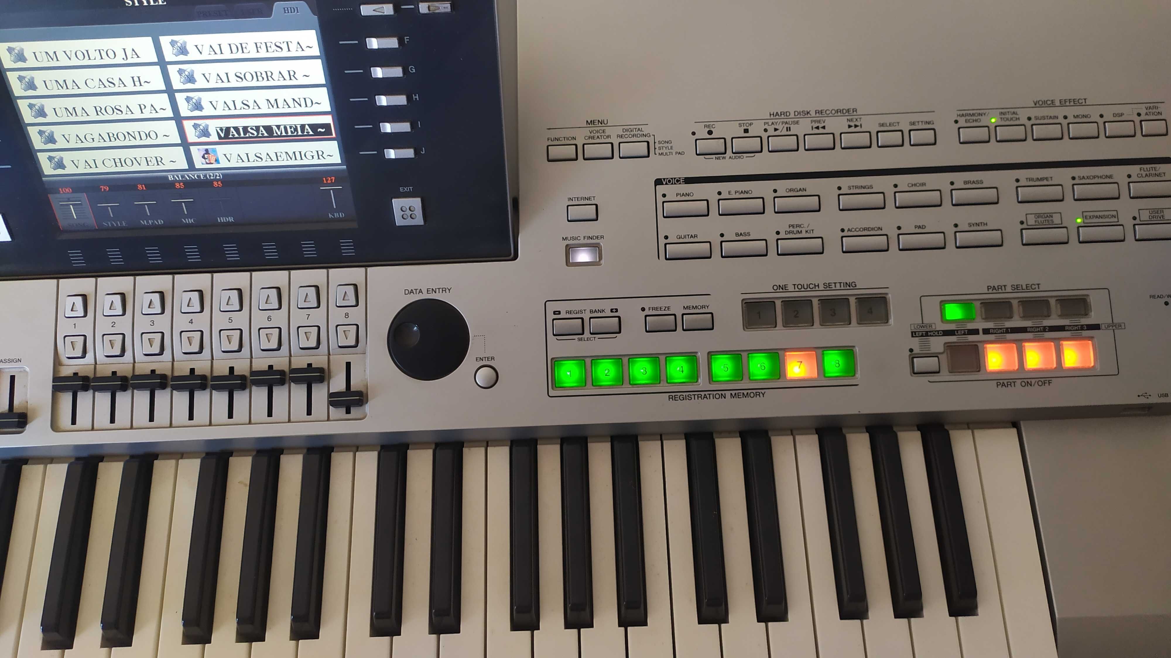 Teclado Yamaha Tyros 3