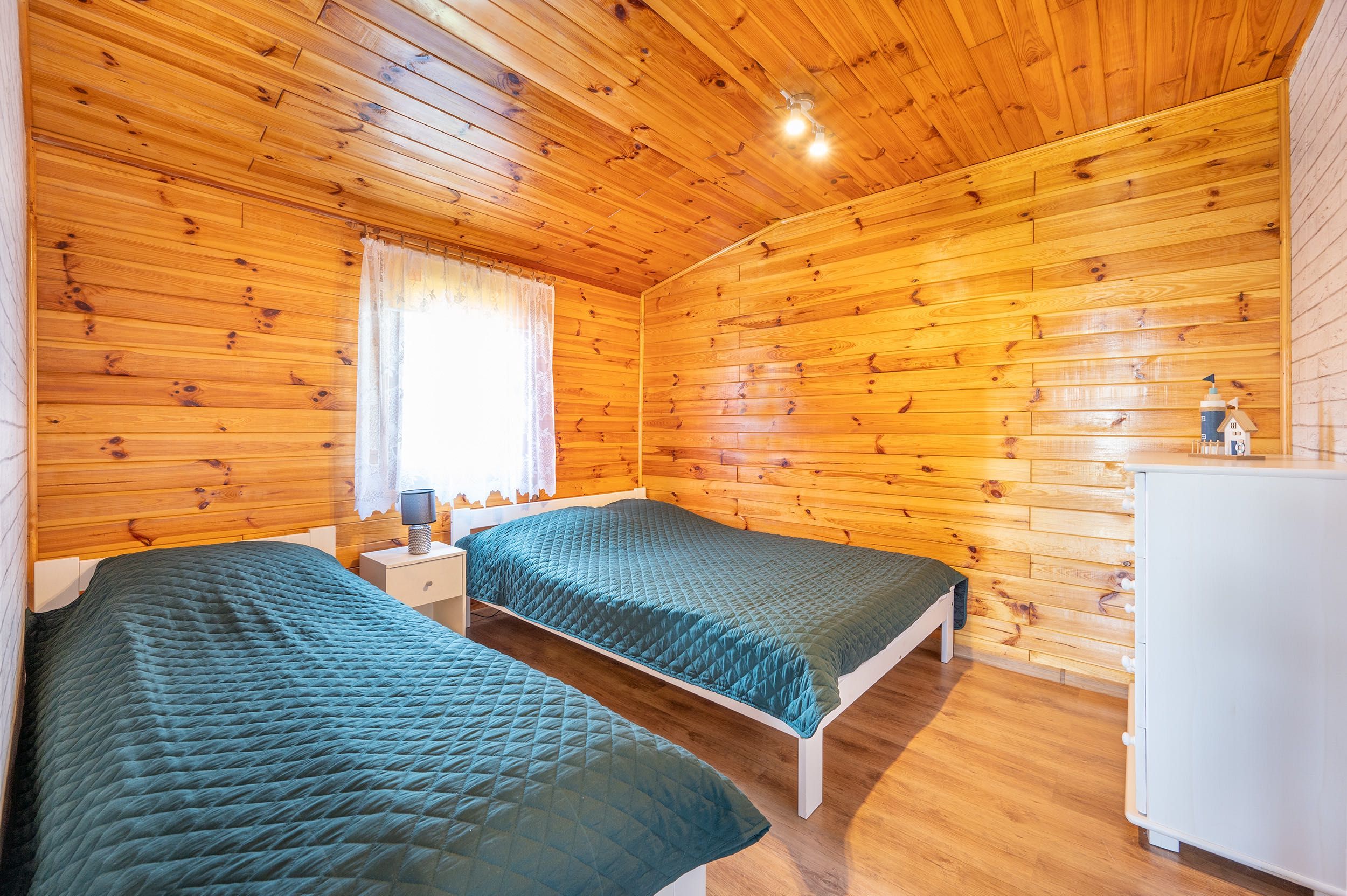 Domki nad morzem z JACUZZI