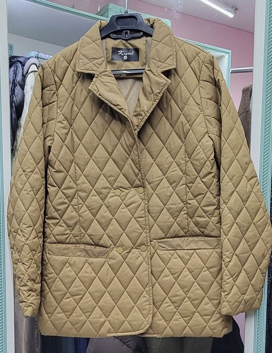 Женская демисезонная куртка. Куртка-рубашка.