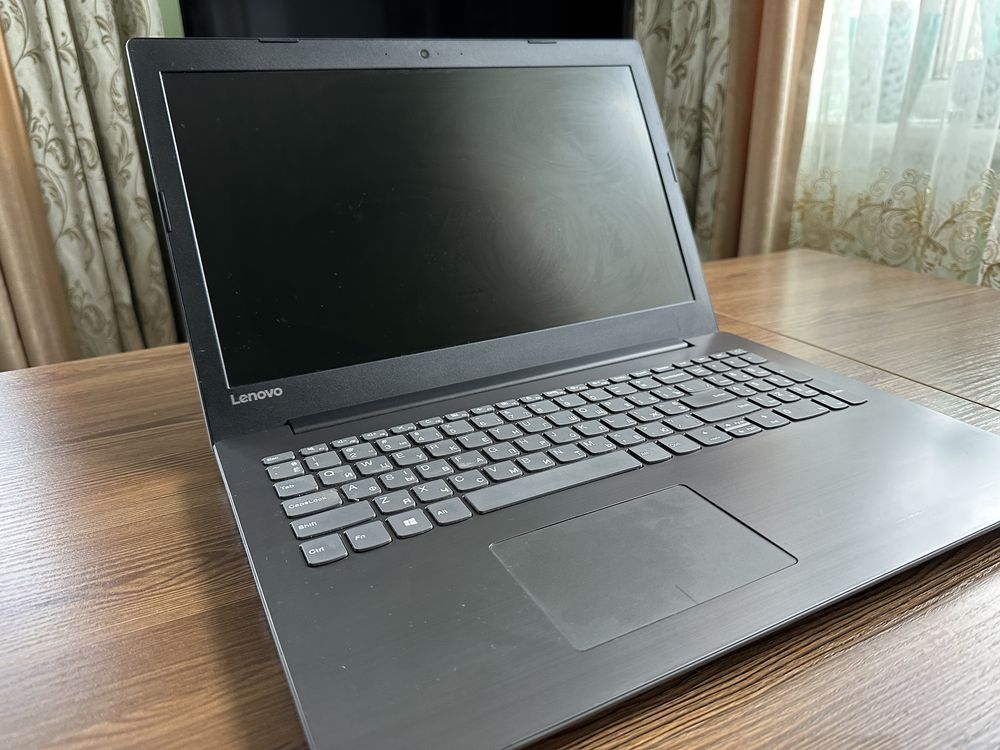 Lenovo ideapad 320-15ikb (i5+ Nvidia GT940Mx 2 gb)